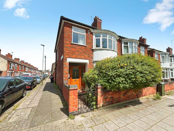 3 Bedroom Semi Detached House For Sale In Imperial Avenue, Leicester, Leicestershire, LE3