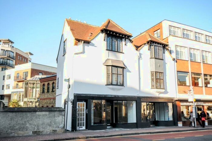 Studio To Rent In High Street, Kingston Upon Thames, KT1