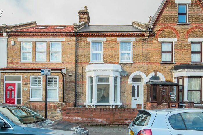 2 Bedroom Flat To Rent In Godwin Road, London, E7