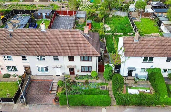 3 Bedroom End Of Terrace House For Sale In Netherhall Road, Netherhall, Leicester, LE5