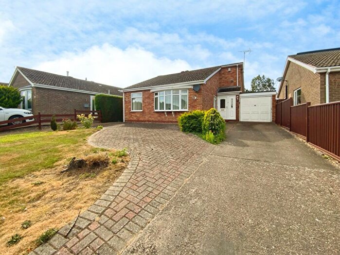 3 Bedroom Detached Bungalow For Sale In Lapwing Close, Skellingthorpe, LN6