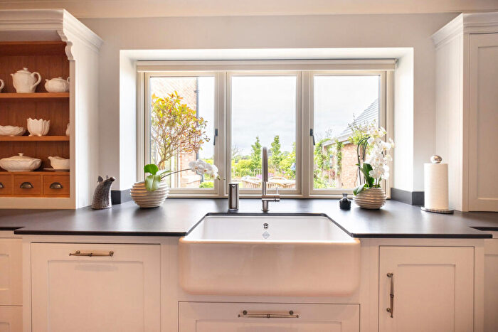 4 Bedroom Detached House For Sale In Ballam Oaks, Lytham, FY8