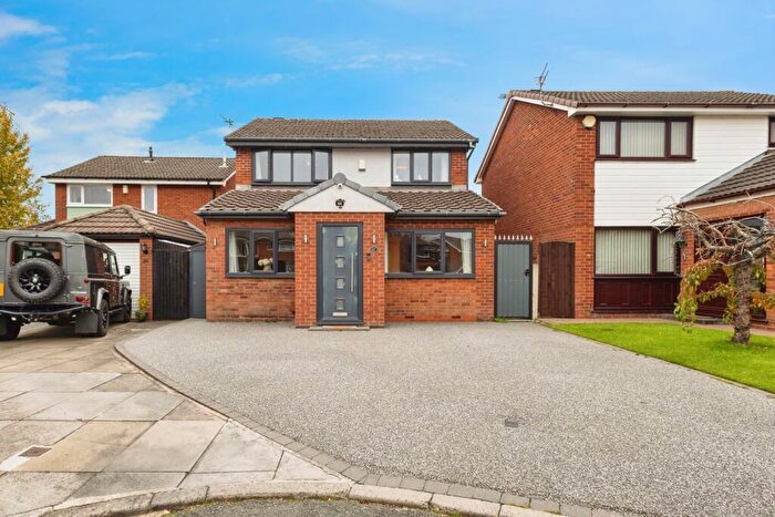 3 Bedroom Detached House For Sale In Linksfield, Denton, Manchester, Greater Manchester, M34