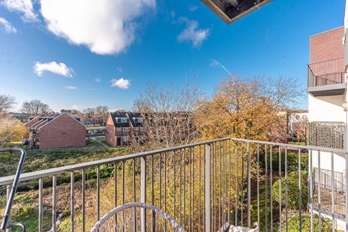 1 Bedroom Flat For Sale In Stanmore Place, Stanmore, HA7