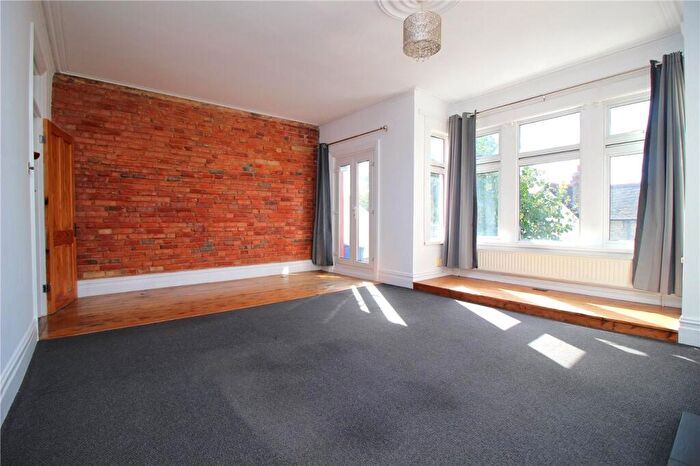 2 Bedroom Apartment To Rent In Canewdon Road, Westcliff-on-Sea, Essex, SS0