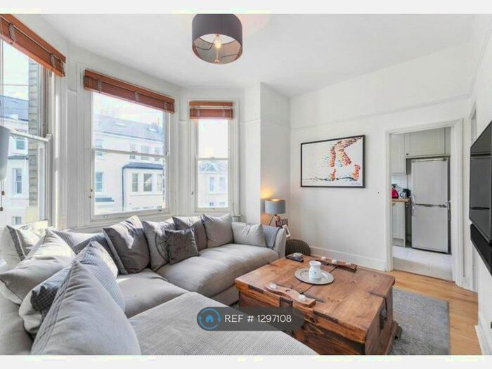 2 Bedroom Flat To Rent In Alderbrook Road, London SW12