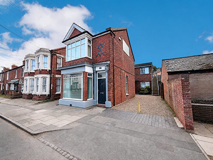 1 Bedroom Maisonette To Rent In Park Road West, Bedford, MK41