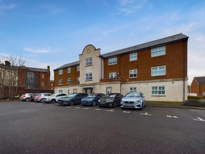 2 Bedroom Flat To Rent In Cotton Road, Portsmouth, PO3