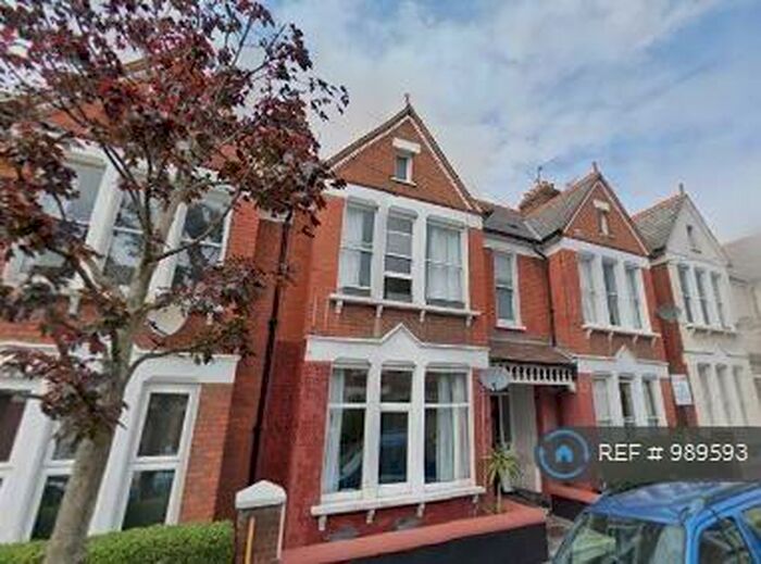 2 Bedroom Flat To Rent In Lynn Road, London, SW12