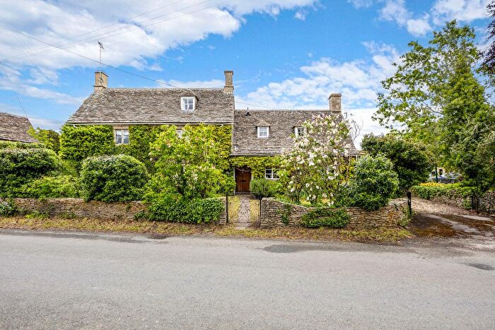 4 Bedroom Detached House For Sale In Marston Meysey, Wiltshire, SN6