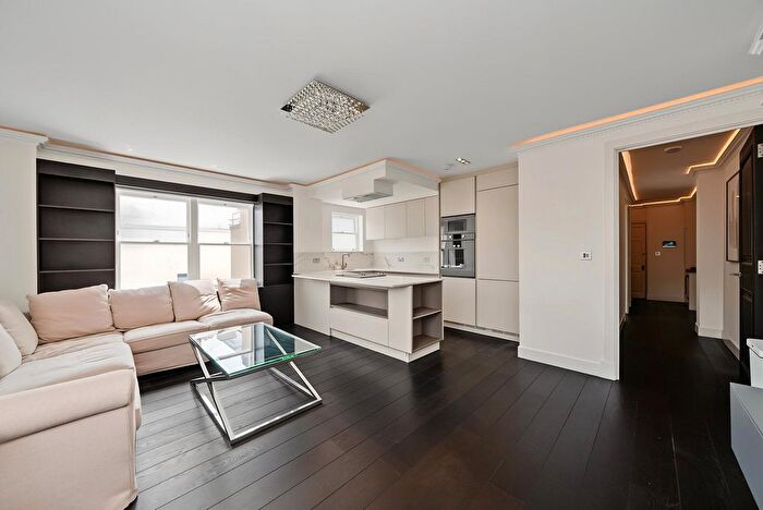1 Bedroom Flat For Sale In Queens Gate, South Kensington, SW7