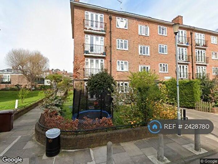 2 Bedroom Flat To Rent In Rangoon House, London, N16