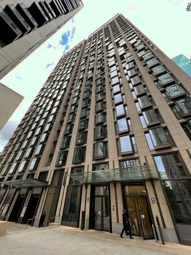 2 Bedroom Flat To Rent In Casson Square, London, SE1