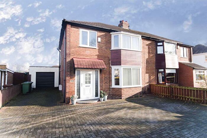 2 Bedroom Semi Detached House For Sale In Elizabeth Way, Hartlepool, TS25