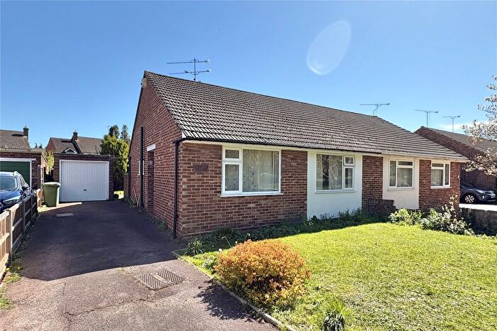 2 Bedroom Bungalow For Sale In Field Way, Aldershot, Hampshire, GU12