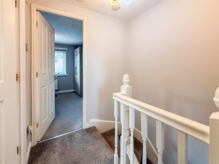 2 Bedroom Semi-Detached House For Sale In Ellerton Way, Gateshead, NE10