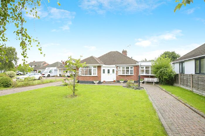 3 Bedroom Detached Bungalow For Sale In Station Road, Polesworth, B78