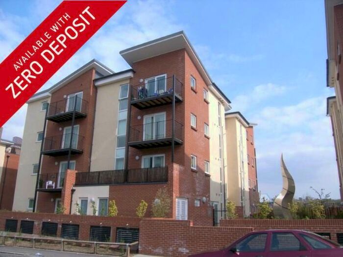 2 Bedroom Apartment To Rent In Roxan Mews, Portswood, SO17