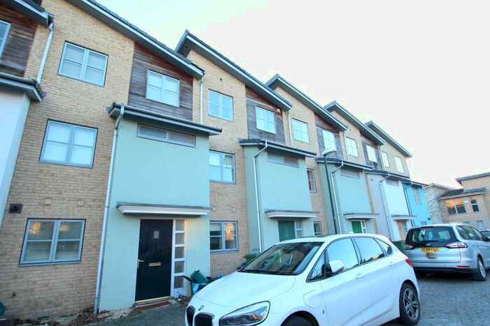 4 Bedroom Detached House To Rent In Pinewood Drive, Hesters Way, Cheltenham, GL51