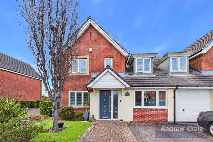 3 Bedroom Semi Detached House For Sale In Ravelston Close, Sunderland, SR3