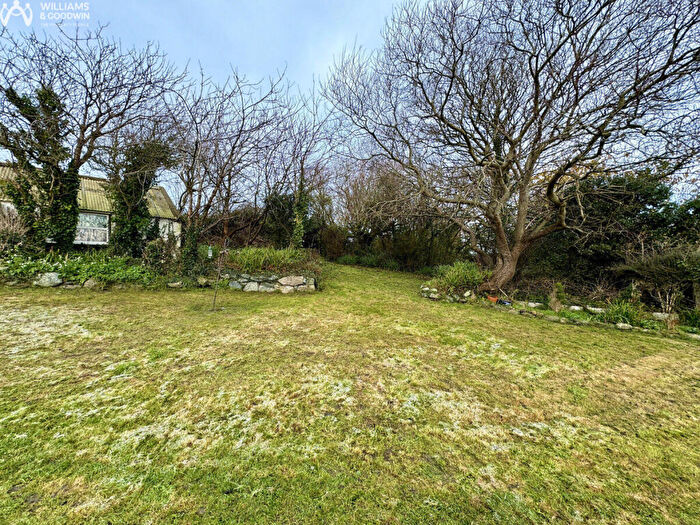 4 Bedroom Farm House For Sale In Llanynghenedl, Bodedern, LL65