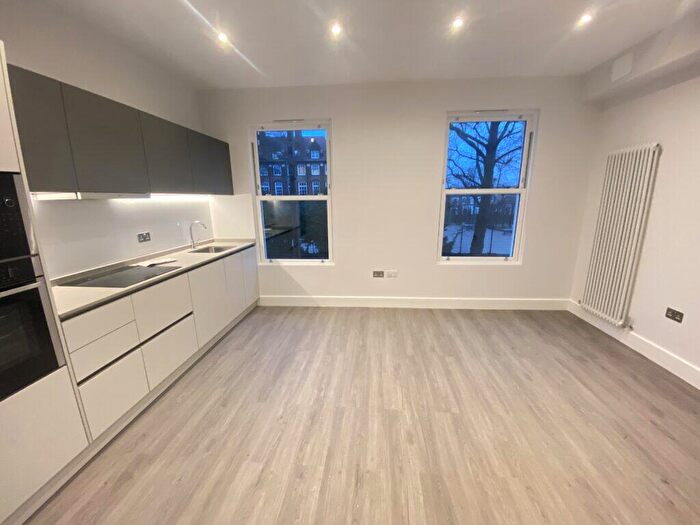 2 Bedroom Flat To Rent In Bedroom Flat – Marriott Road, Finsbury Park, N4