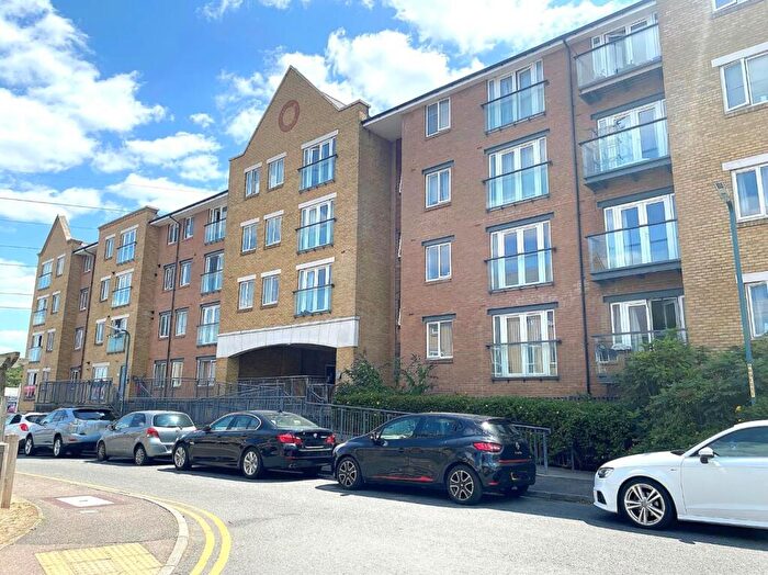 1 Bedroom Apartment To Rent In Black Eagle Drive, Northfleet, Gravesend, DA11