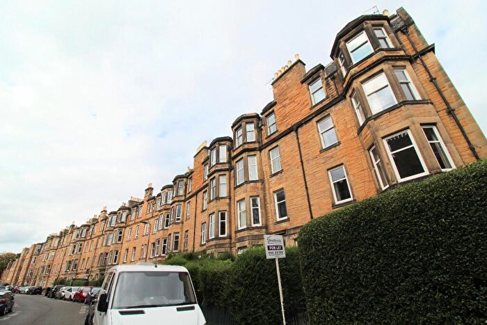 2 Bedroom Flat To Rent In Millar Crescent, Edinburgh, EH10