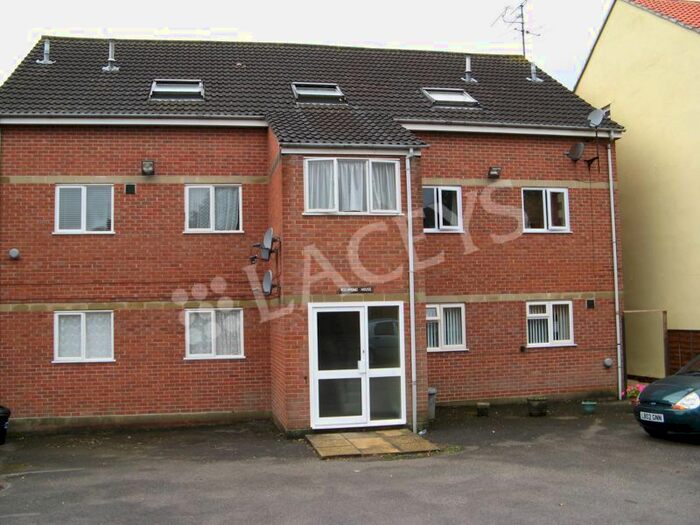 Houses to rent in Yeovil, Somerset