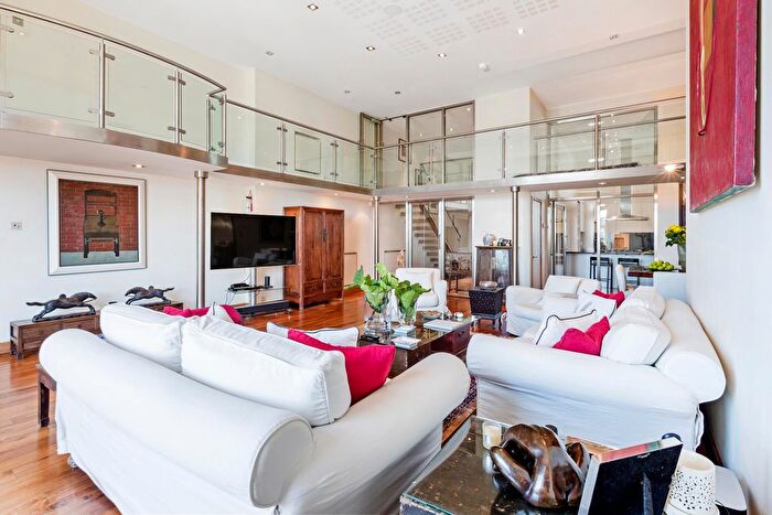 4 Bedroom Flat For Sale In Peterborough Road, London, SW6