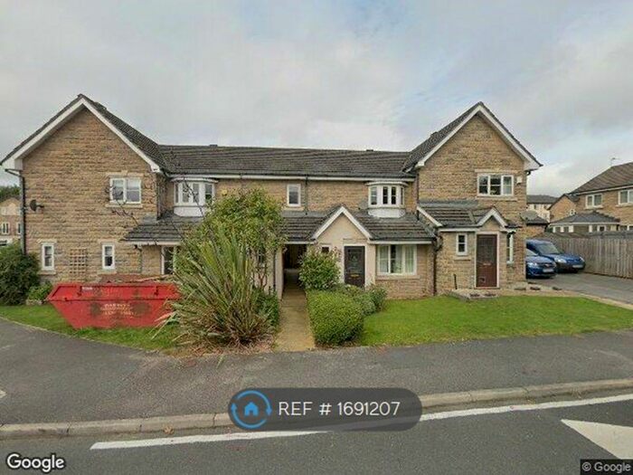 2 Bedroom Terraced House To Rent In Bluehills Lane, Huddersfield, HD8