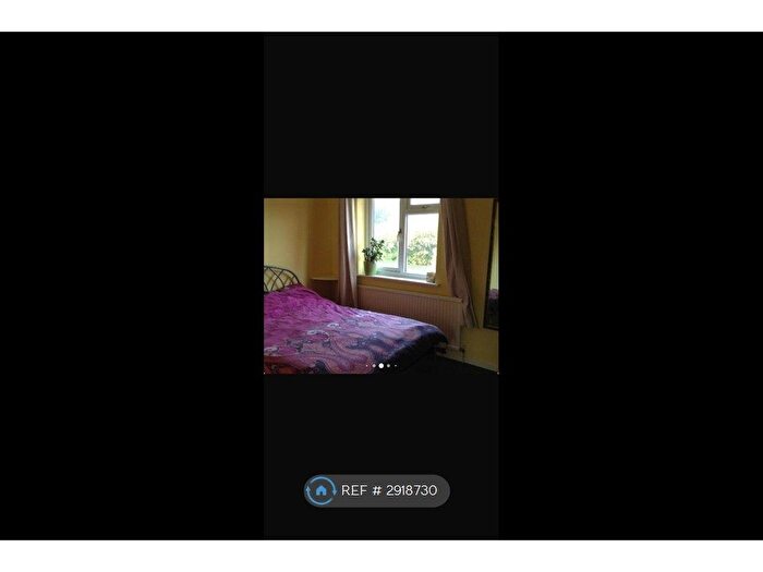2 Bedroom Terraced House To Rent In Welham Walk, Leicester, LE4