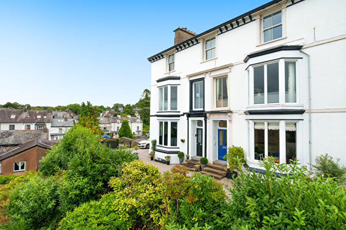 2 Bedroom Apartment For Sale In C Lake View Villas, Bowness On Windermere, LA23