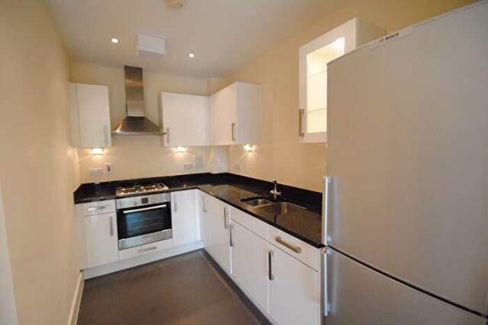 1 Bedroom Apartment To Rent In Cherrywood Lodge, Hither Green, London, SE13