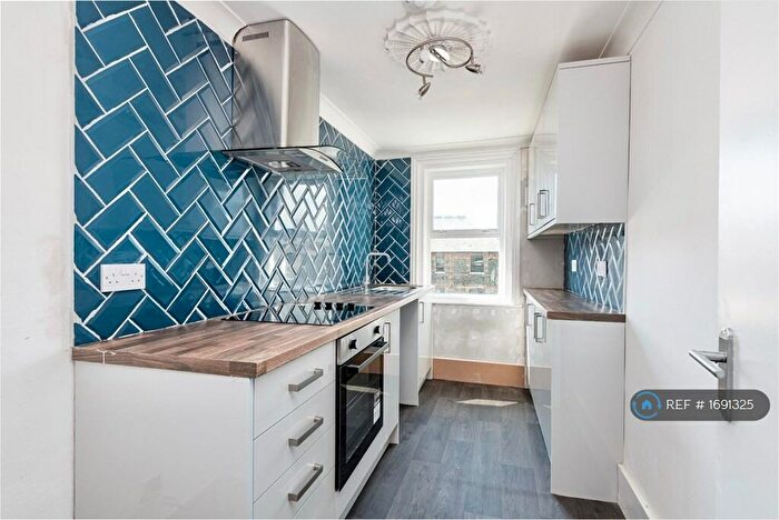 2 Bedroom Flat To Rent In Chandos Square - Rent To Buy Option, Broadstairs, CT10