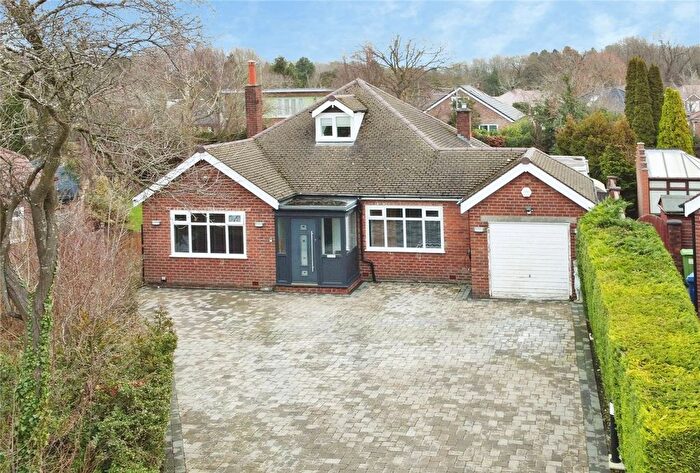 4 Bedroom Bungalow For Sale In Glandon Drive, Cheadle Hulme, Cheadle, Greater Manchester, SK8