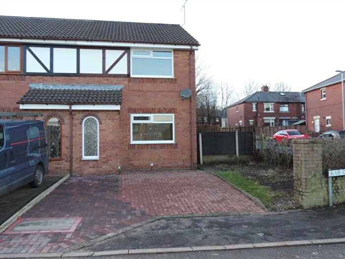 3 Bedroom Semi Detached House To Rent In Blair Close, Shaw, Oldham, OL2
