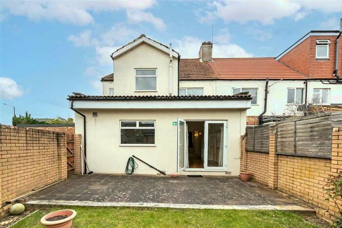 6 Bedroom Property To Rent In Waldegrave Road, Teddington, TW11