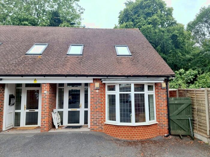 3 Bedroom Terraced House To Rent In Thrale Road, Streatham, SW16