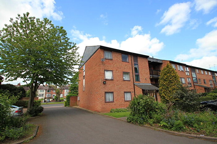 2 Bedroom Apartment To Rent In Blackbird Road, Leicester, LE4