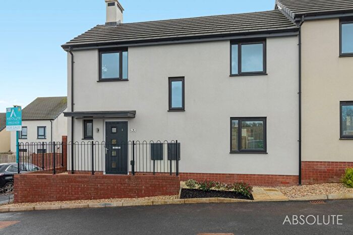2 Bedroom Semi Detached House For Sale In Peters Court, Paignton, TQ4