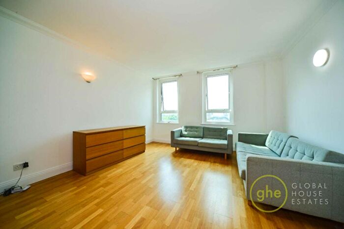 1 Bedroom Flat To Rent In Aegon House, Docklands, London, E14