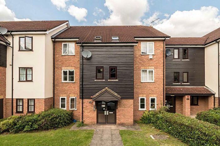 1 Bedroom Flat To Rent In Vicars Bridge Close, Wembley, HA0