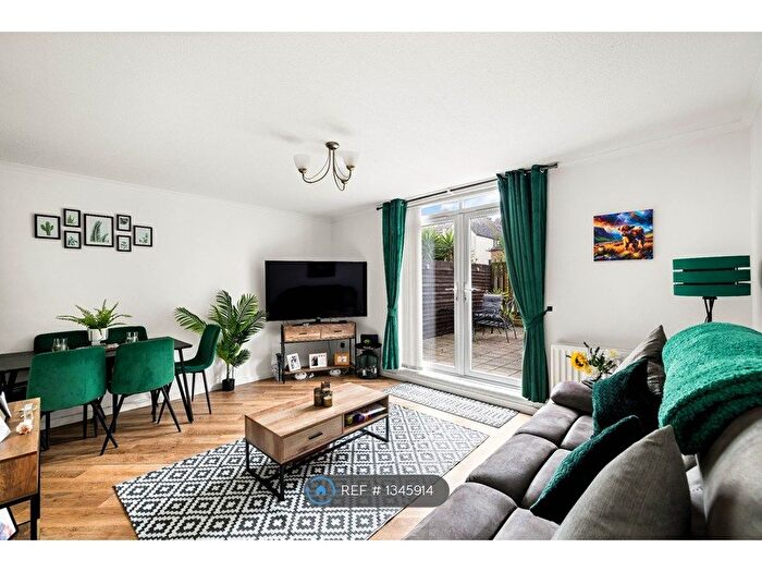 2 Bedroom Maisonette To Rent In Old School Court, Folkestone, CT20
