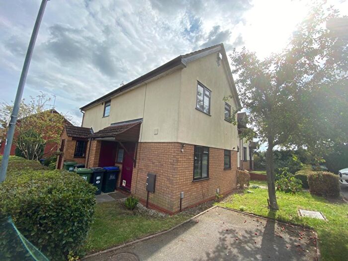 1 Bedroom House To Rent In Mallory Drive, Warwick, CV34