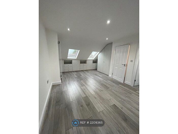 4 Bedroom Terraced House To Rent In Emerald Gardens, Dagenham, RM8