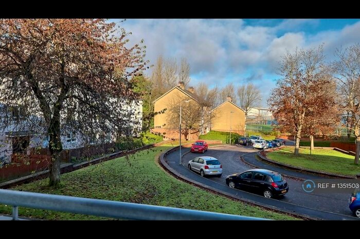 2 Bedroom Flat To Rent In Myrtle Place, Glasgow, G42