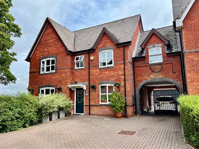 5 Bedroom Link Detached House For Sale In Hall Close, Naseby, Northampton, NN6