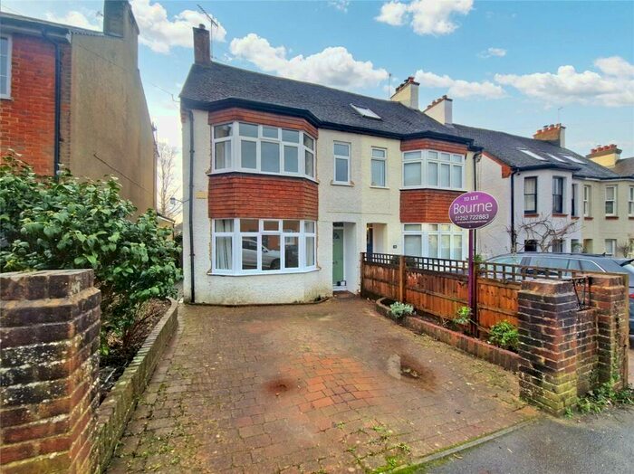 3 Bedroom Semi-Detached House To Rent In Weydon Hill Road, Farnham, Surrey, GU9