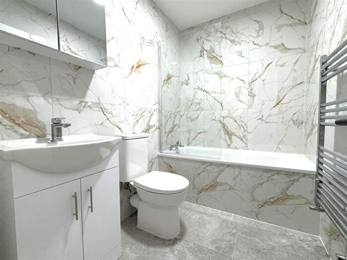 1 Bedroom Flat To Rent In Welling High Street, Welling, DA16